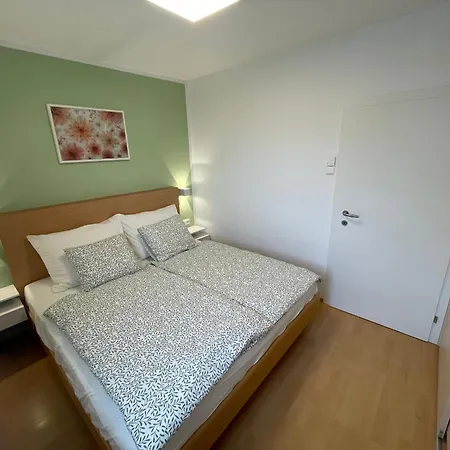 Sorgner's Seeblick Apartment